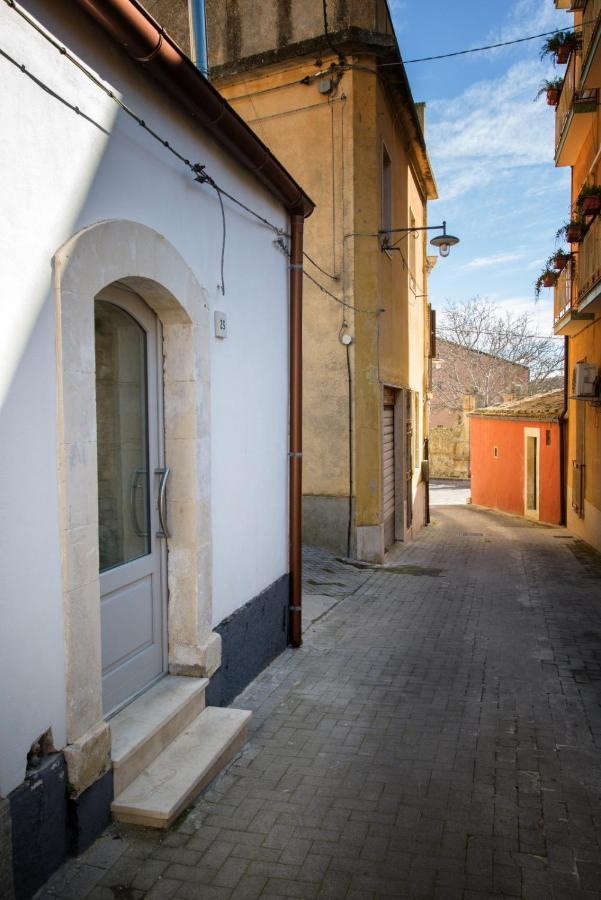 Il Piccolo Loft Holiday Home 팔라쫄로 아크레이데 외부 사진