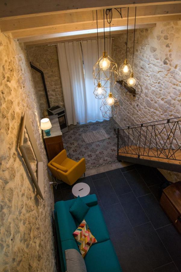 Il Piccolo Loft Holiday Home 팔라쫄로 아크레이데 외부 사진