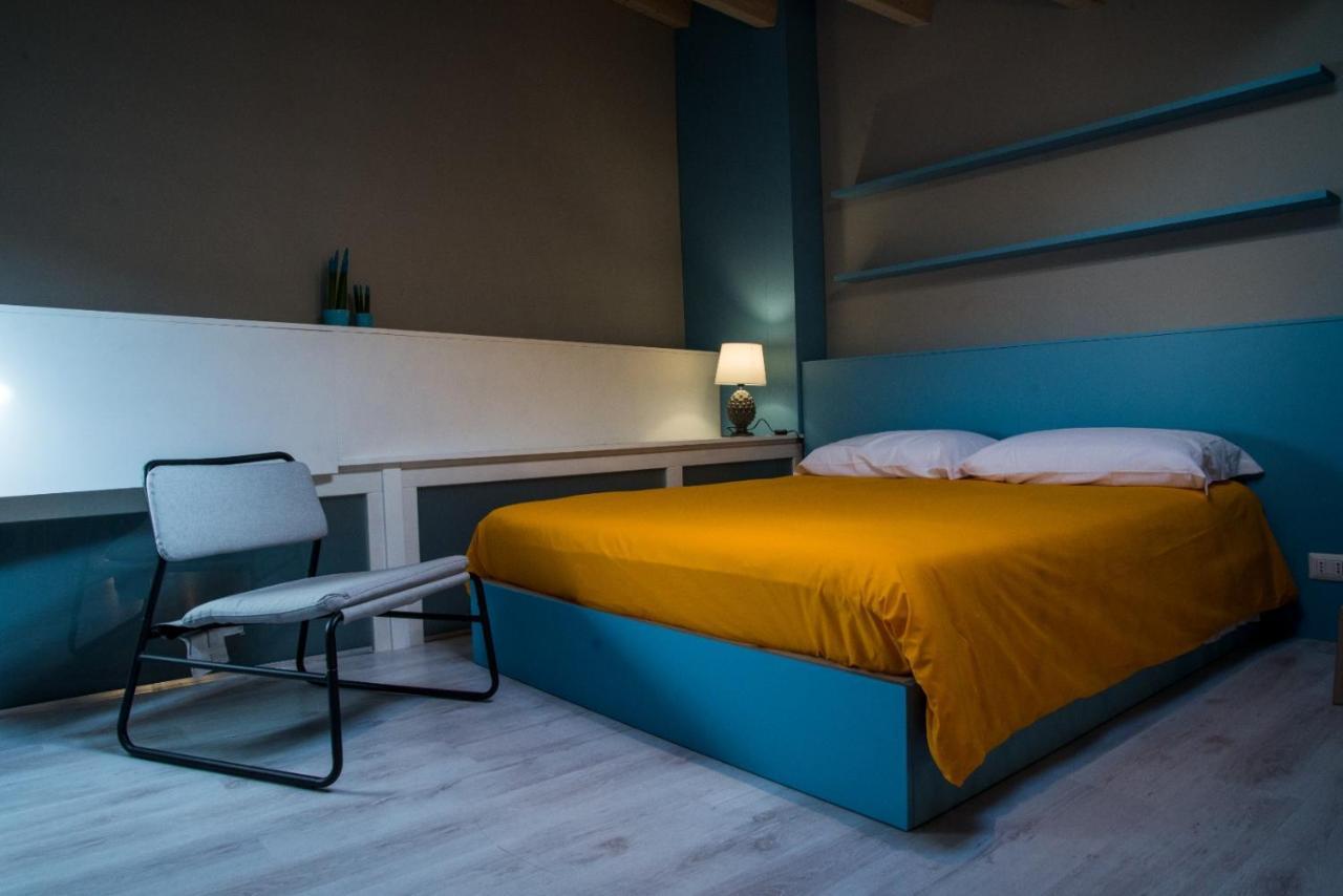 Il Piccolo Loft Holiday Home 팔라쫄로 아크레이데 외부 사진