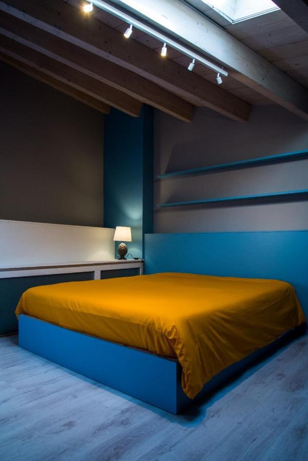 Il Piccolo Loft Holiday Home 팔라쫄로 아크레이데 외부 사진